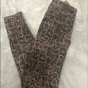 NEW SPANX Snakeskin Ankle Leggings..thick & soft!